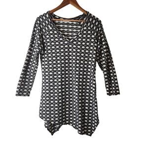 Tianello Size Medium Tunic Asymmetrical Hem